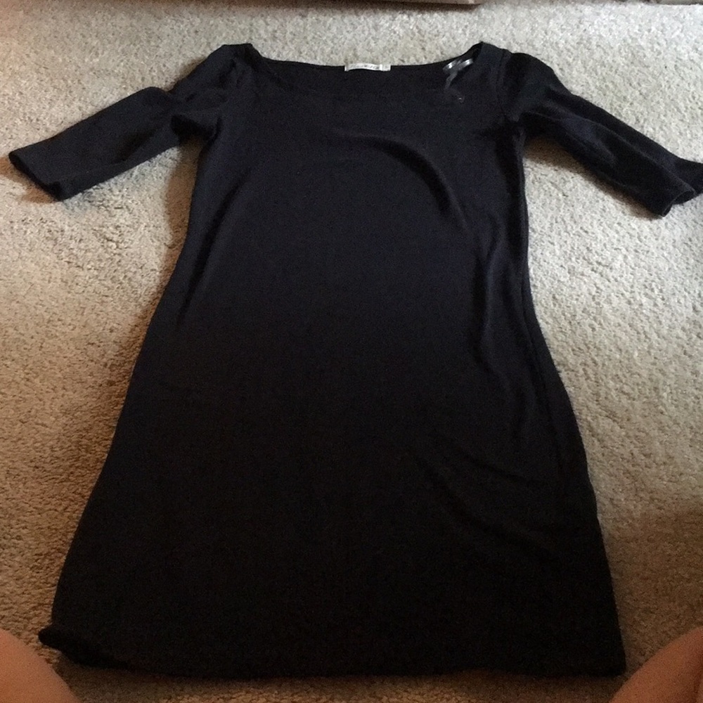 Fitted small black dress! Barley worn!